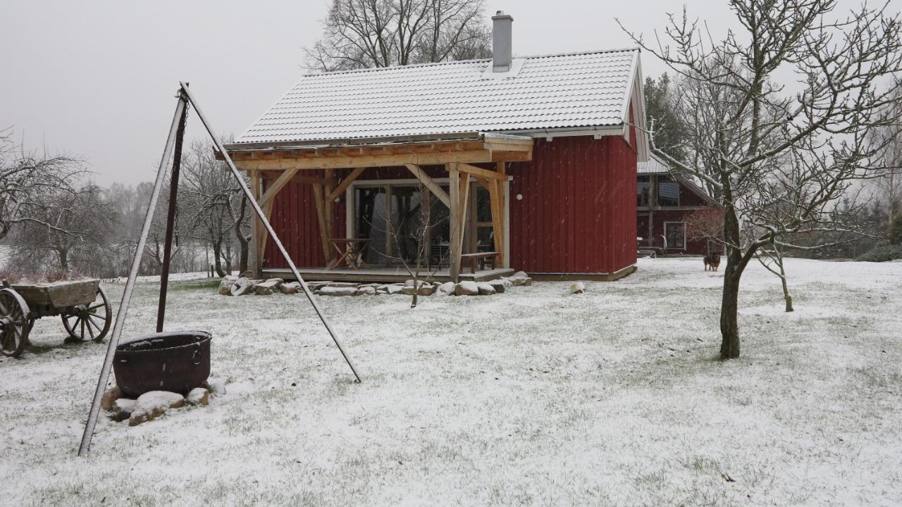 Gasthaus Mednieki Kalvene Krusati Exterior foto